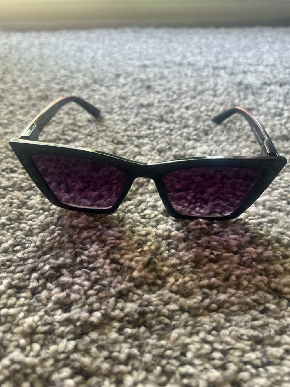 Spanish Fashion Cat-Eye Women's Sunglasses - Purple Lenses